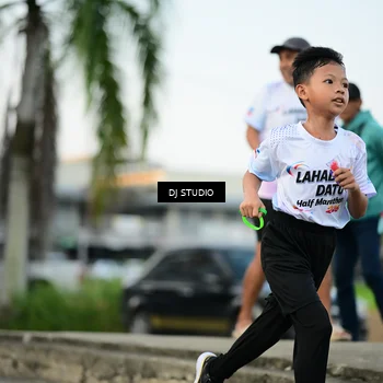Runner Photo 7908529