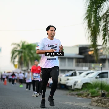 Runner Photo 7908536