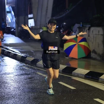 Runner Photo 7908540