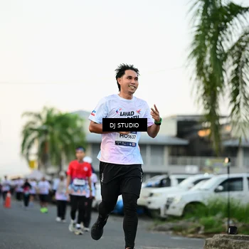 Runner Photo 7908545
