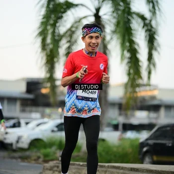 Runner Photo 7908576