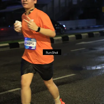 Runner Photo 7908590