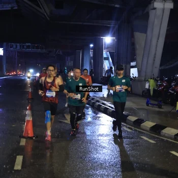 Runner Photo 7908599
