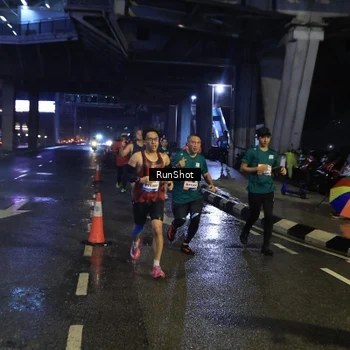 Runner Photo 7908608