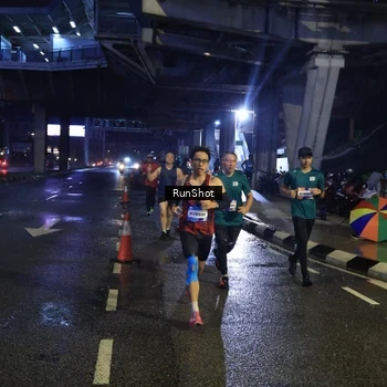 Runner Photo 7908616