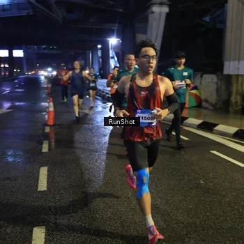Runner Photo 7908643