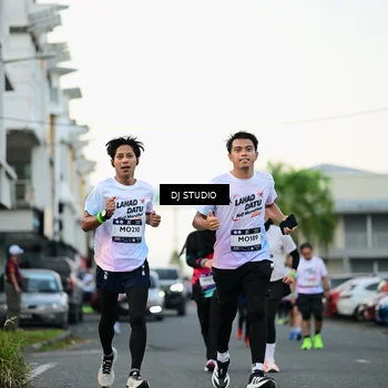 Runner Photo 7908645