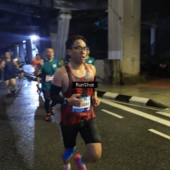 Runner Photo 7908646