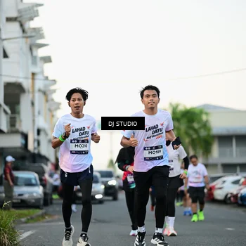 Runner Photo 7908647