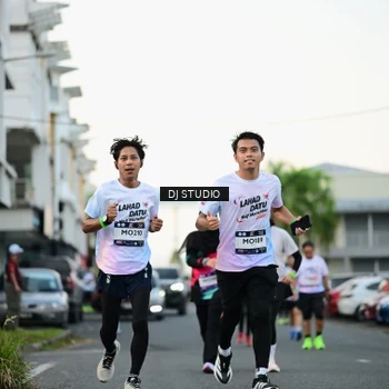 Runner Photo 7908651
