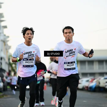 Runner Photo 7908652