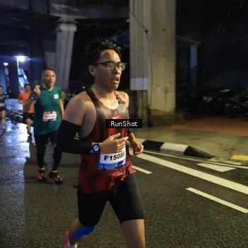 Runner Photo 7908656