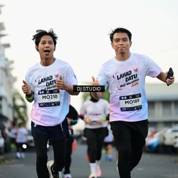 Runner Photo 7908662