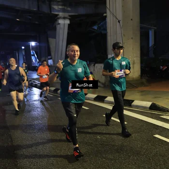 Runner Photo 7908663