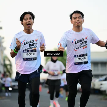 Runner Photo 7908667