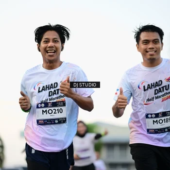 Runner Photo 7908671