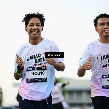 Runner Photo 7908672