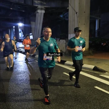 Runner Photo 7908679