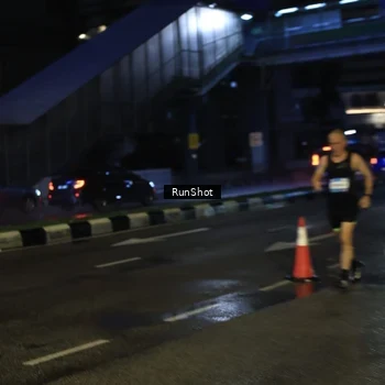 Runner Photo 7908684