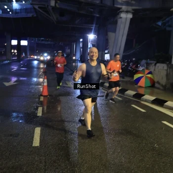 Runner Photo 7908695