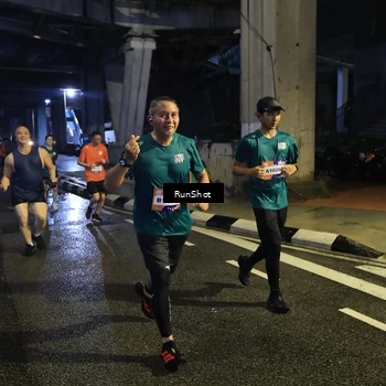 Runner Photo 7908702
