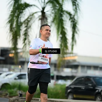 Runner Photo 7908705