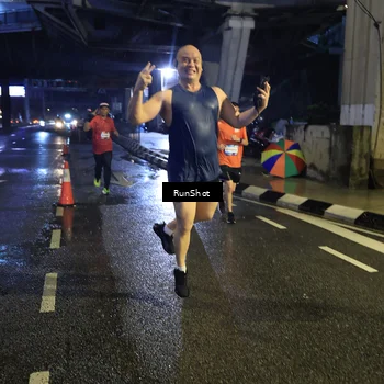Runner Photo 7908708