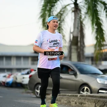 Runner Photo 7908750