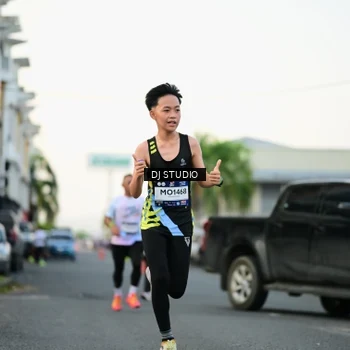 Runner Photo 7908777