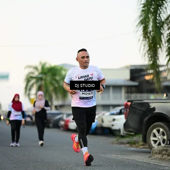 Runner Photo 7908795
