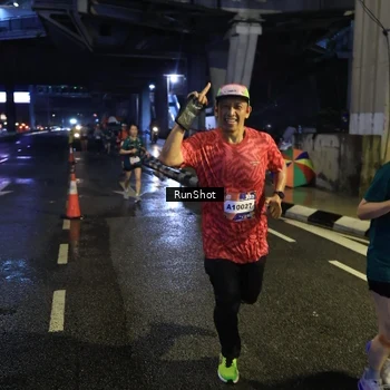 Runner Photo 7908797