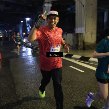 Runner Photo 7908804