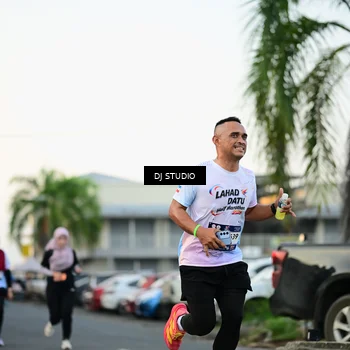 Runner Photo 7908812