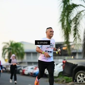 Runner Photo 7908817