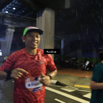 Runner Photo 7908836