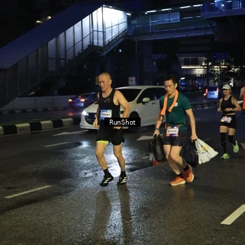 Runner Photo 7908874