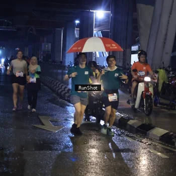 Runner Photo 7908933