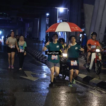 Runner Photo 7908940