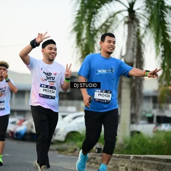 Runner Photo 7908979