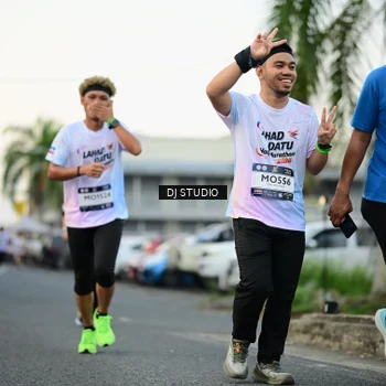 Runner Photo 7909002