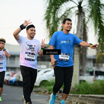 Runner Photo 7909004