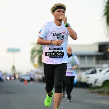 Runner Photo 7909016