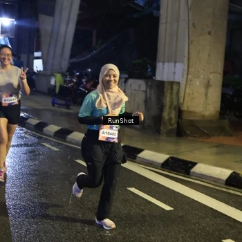 Runner Photo 7909048