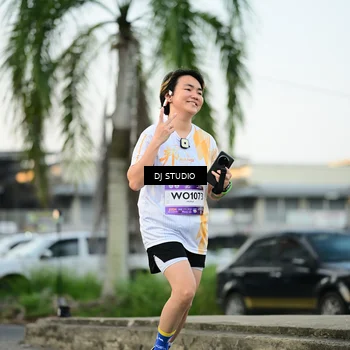 Runner Photo 7909073