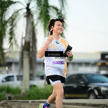 Runner Photo 7909079