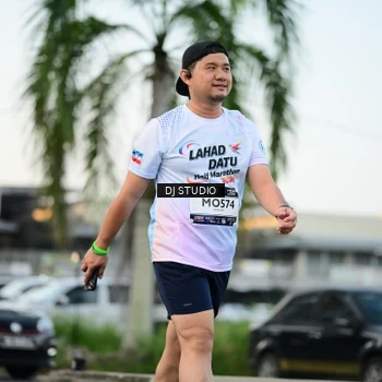 Runner Photo 7909090