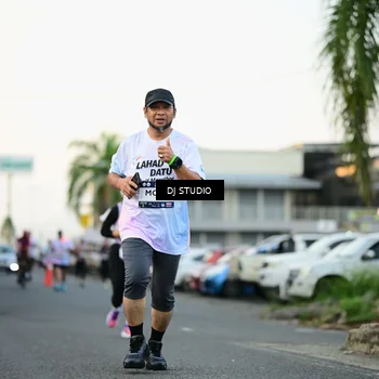Runner Photo 7909101
