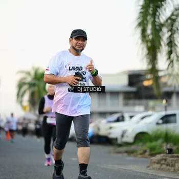 Runner Photo 7909104