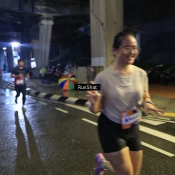 Runner Photo 7909112