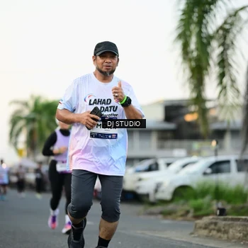 Runner Photo 7909117